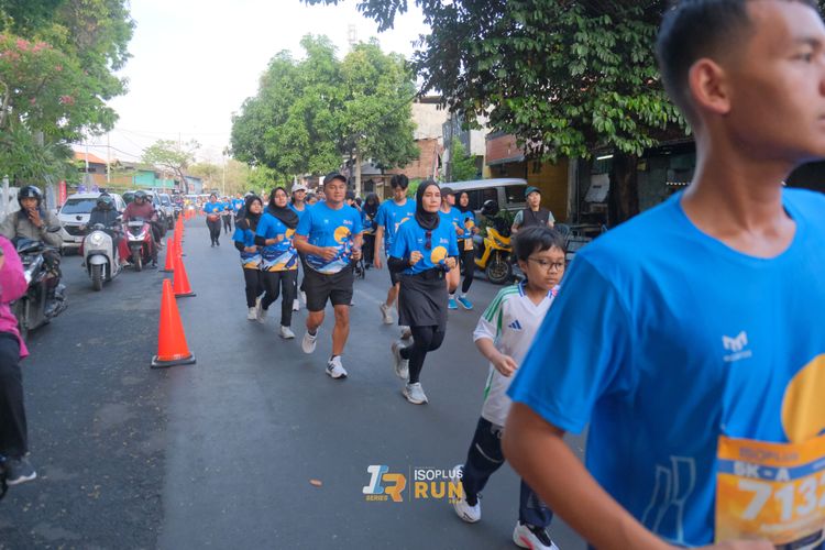 Race photo from Isoplus Run 2024 Surabaya