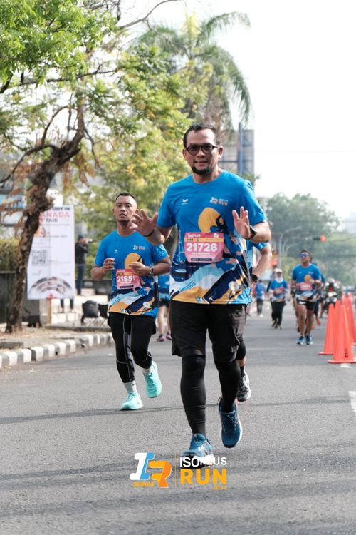Race photo from Isoplus Run 2024 Surabaya