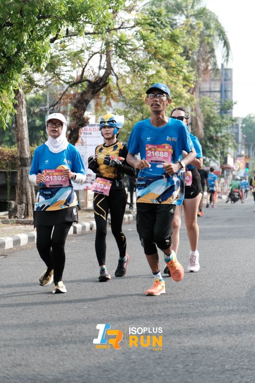 Race photo from Isoplus Run 2024 Surabaya