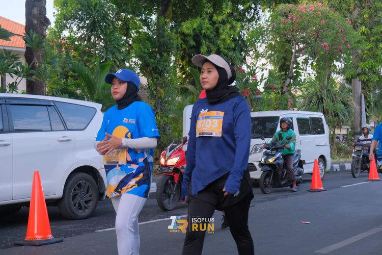 Race photo from Isoplus Run 2024 Surabaya