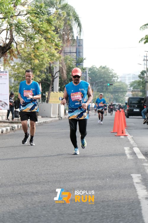 Race photo from Isoplus Run 2024 Surabaya