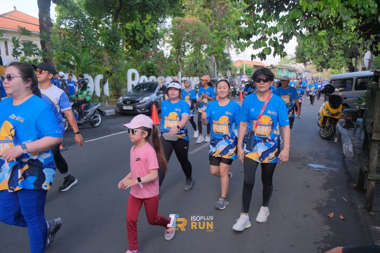Race photo from Isoplus Run 2024 Surabaya
