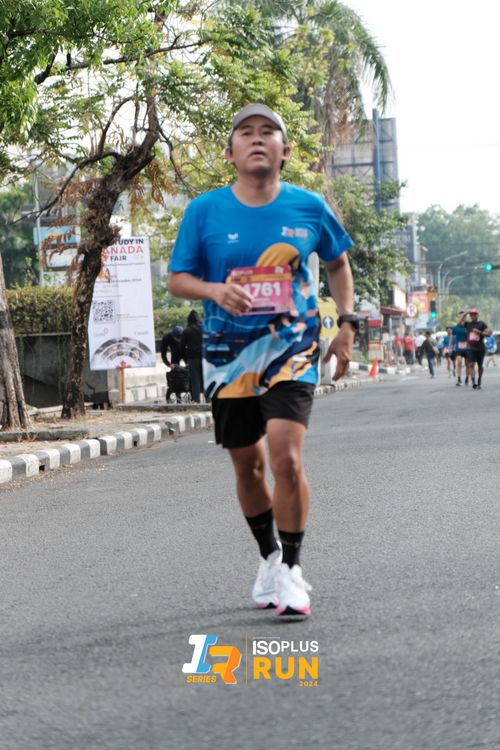 Race photo from Isoplus Run 2024 Surabaya