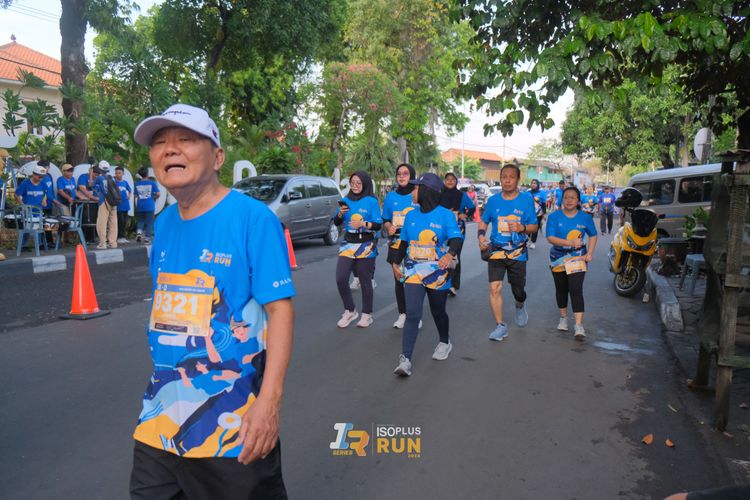 Race photo from Isoplus Run 2024 Surabaya
