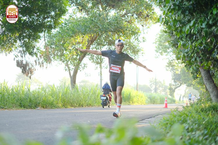 Race photo from Kediri Half Marathon 2024