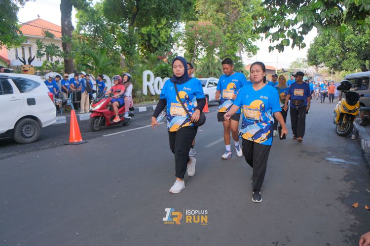 Race photo from Isoplus Run 2024 Surabaya