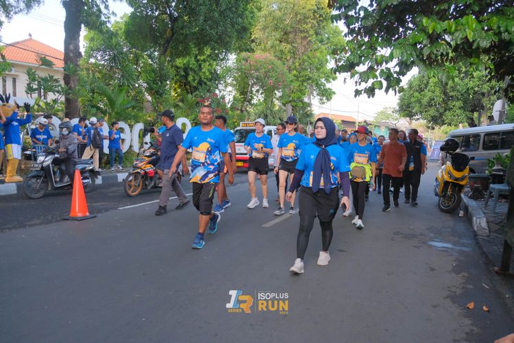 Race photo from Isoplus Run 2024 Surabaya