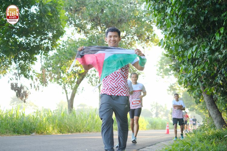 Race photo from Kediri Half Marathon 2024