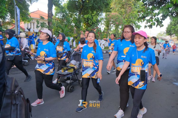 Race photo from Isoplus Run 2024 Surabaya