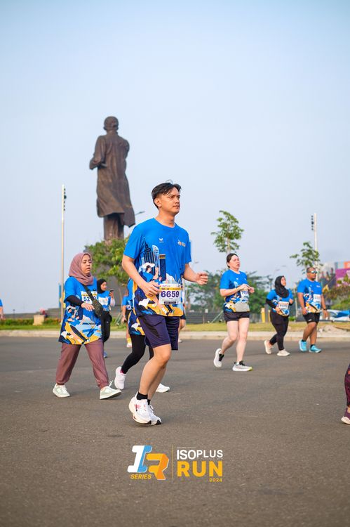 Race photo from ISOPlus Run 2024 Jakarta