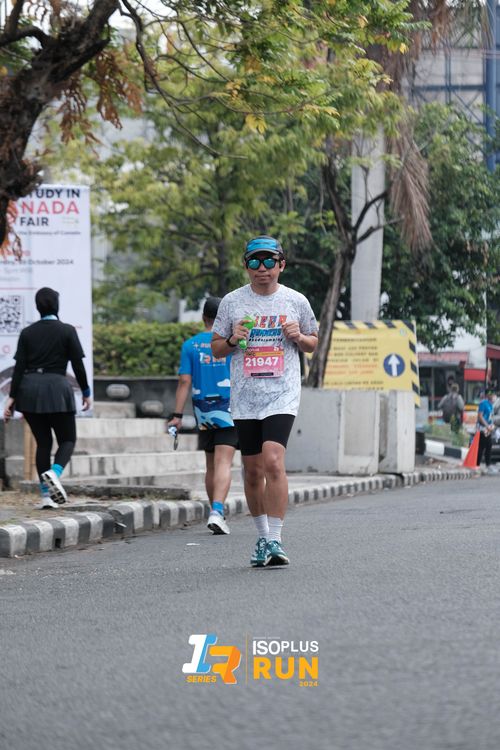 Race photo from Isoplus Run 2024 Surabaya