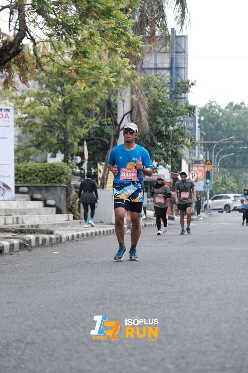 Race photo from Isoplus Run 2024 Surabaya