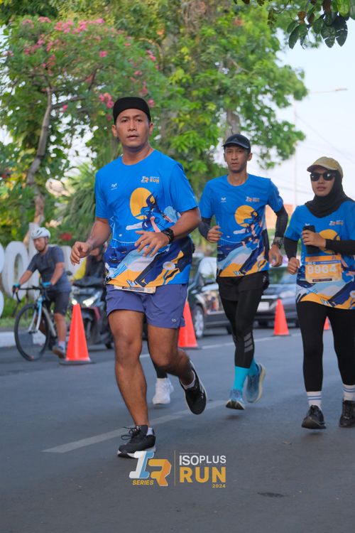Race photo from Isoplus Run 2024 Surabaya