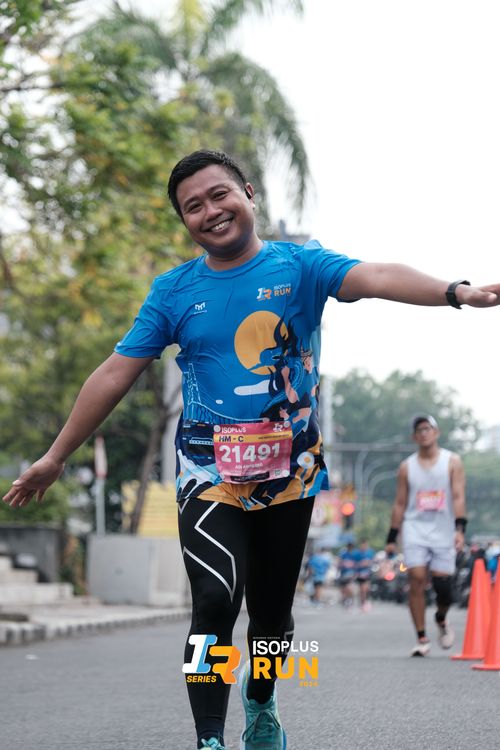 Race photo from Isoplus Run 2024 Surabaya