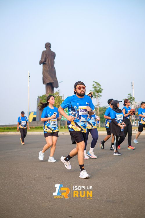 Race photo from ISOPlus Run 2024 Jakarta
