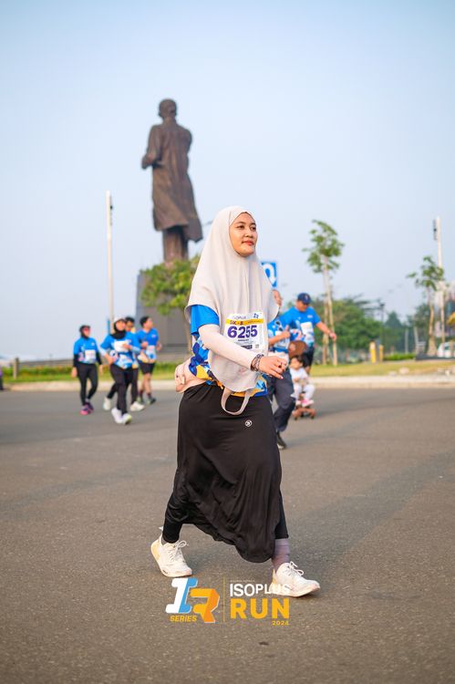 Race photo from ISOPlus Run 2024 Jakarta