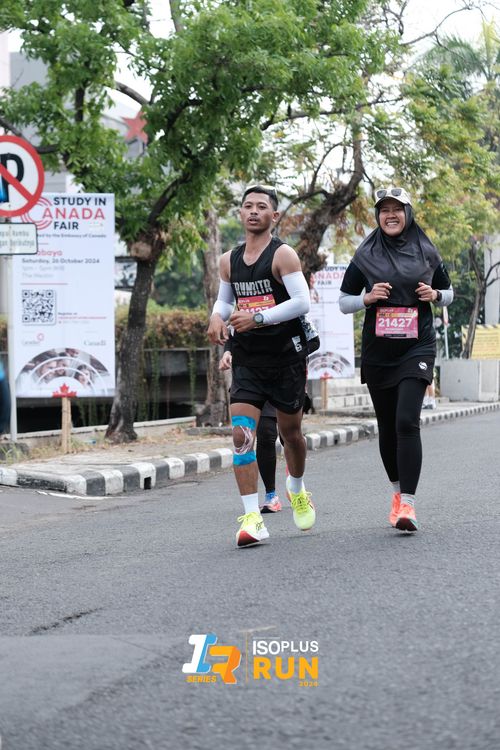 Race photo from Isoplus Run 2024 Surabaya