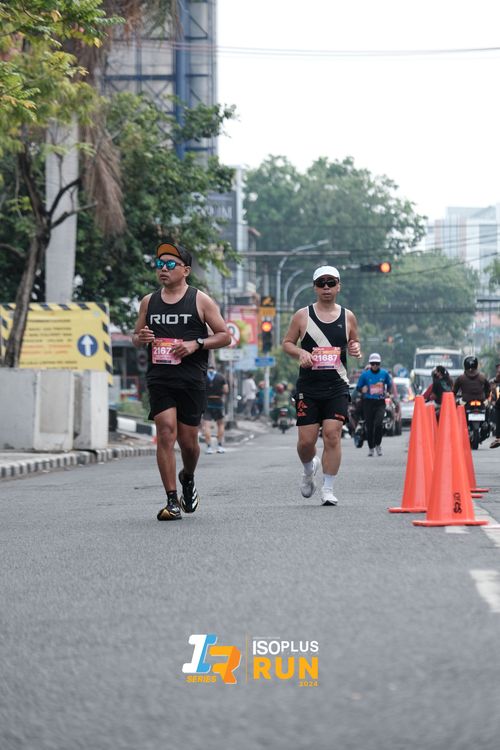 Race photo from Isoplus Run 2024 Surabaya