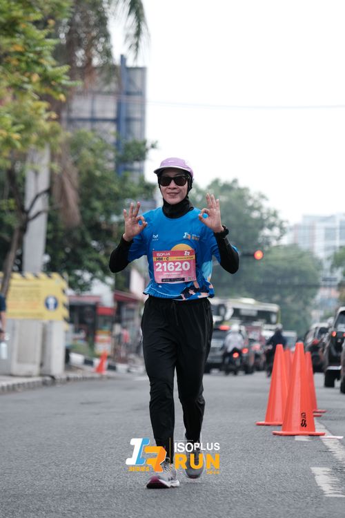 Race photo from Isoplus Run 2024 Surabaya