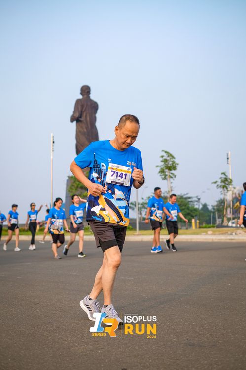 Race photo from ISOPlus Run 2024 Jakarta