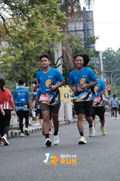 Race photo from Isoplus Run 2024 Surabaya