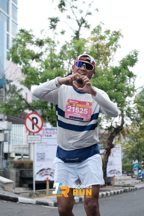 Race photo from Isoplus Run 2024 Surabaya