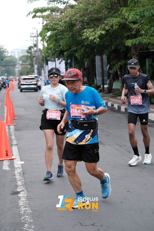 Race photo from Isoplus Run 2024 Surabaya