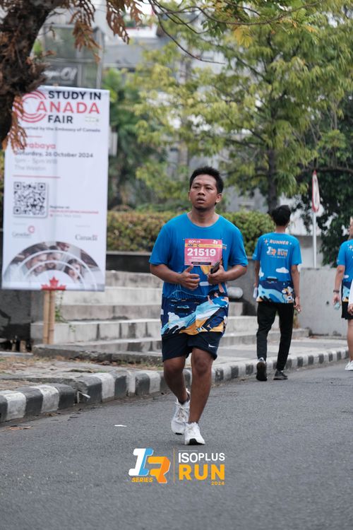 Race photo from Isoplus Run 2024 Surabaya