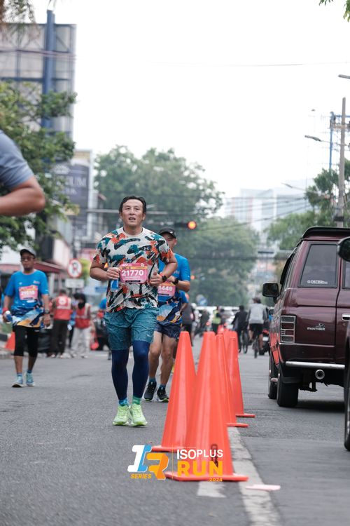 Race photo from Isoplus Run 2024 Surabaya