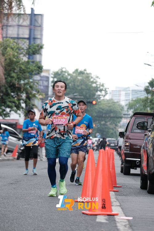 Race photo from Isoplus Run 2024 Surabaya