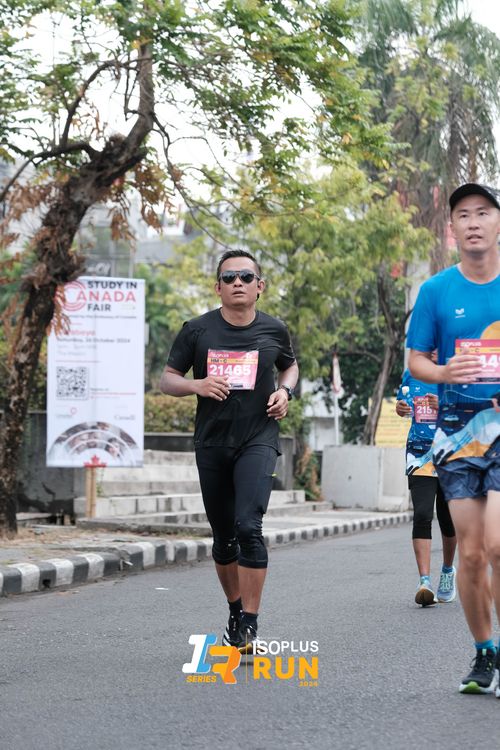 Race photo from Isoplus Run 2024 Surabaya