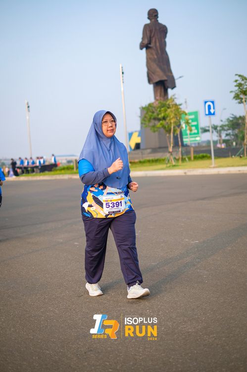 Race photo from ISOPlus Run 2024 Jakarta
