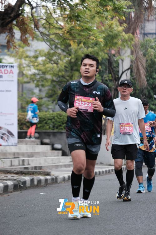 Race photo from Isoplus Run 2024 Surabaya