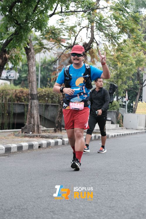 Race photo from Isoplus Run 2024 Surabaya