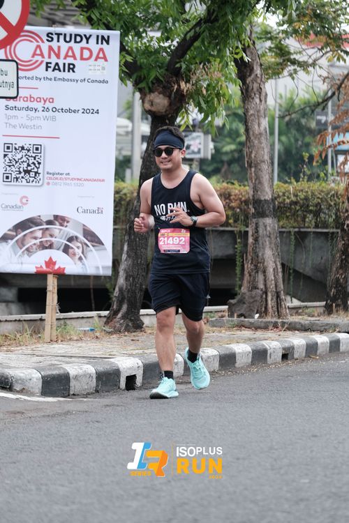 Race photo from Isoplus Run 2024 Surabaya