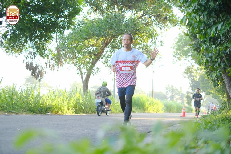 Race photo from Kediri Half Marathon 2024