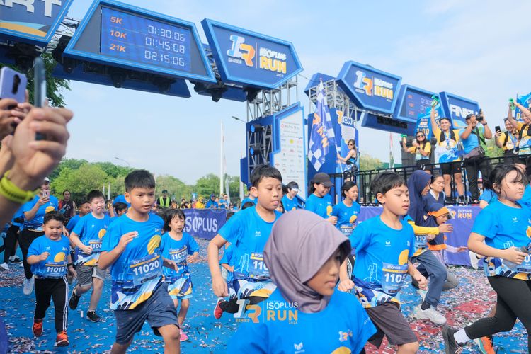Race photo from Isoplus Run 2024 Surabaya
