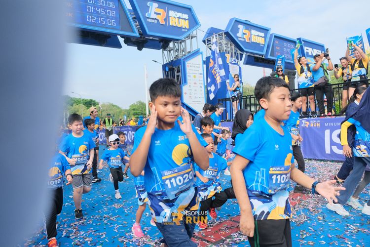 Race photo from Isoplus Run 2024 Surabaya