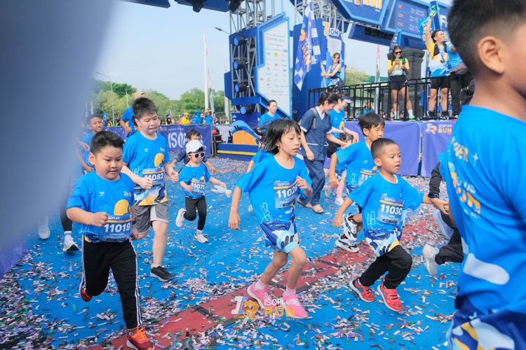 Race photo from Isoplus Run 2024 Surabaya
