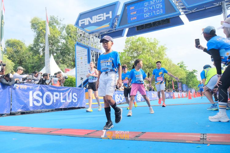 Race photo from Isoplus Run 2024 Surabaya
