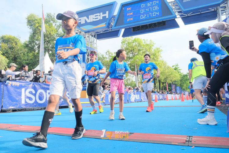 Race photo from Isoplus Run 2024 Surabaya