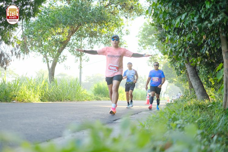 Race photo from Kediri Half Marathon 2024
