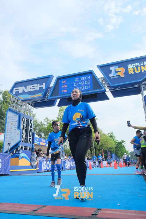 Race photo from Isoplus Run 2024 Surabaya