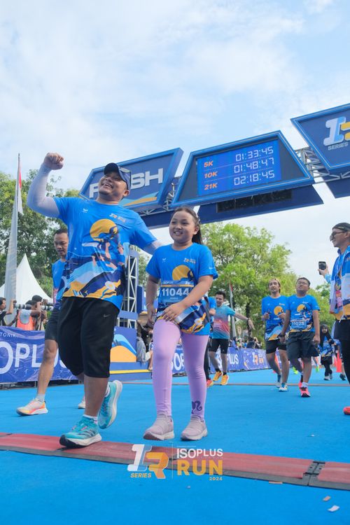 Race photo from Isoplus Run 2024 Surabaya