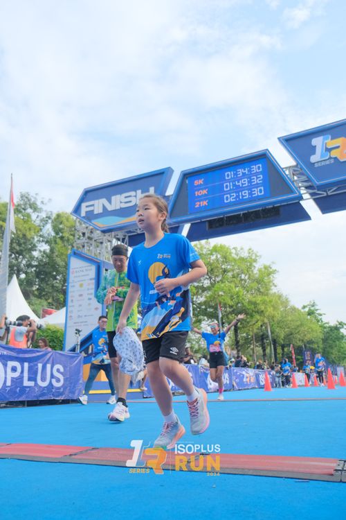 Race photo from Isoplus Run 2024 Surabaya