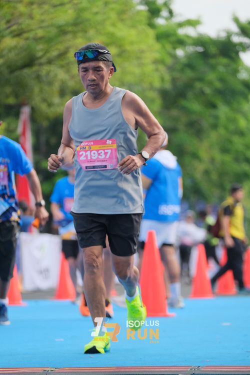 Race photo from Isoplus Run 2024 Surabaya