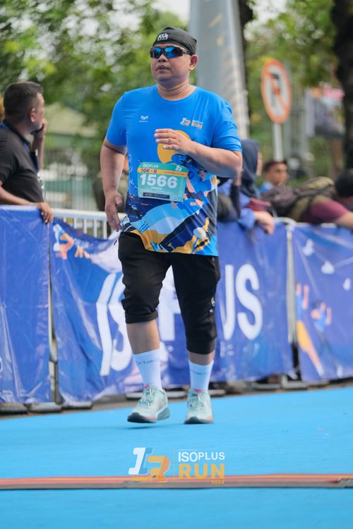 Race photo from Isoplus Run 2024 Surabaya