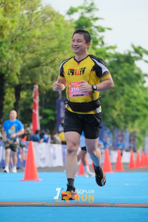 Race photo from Isoplus Run 2024 Surabaya