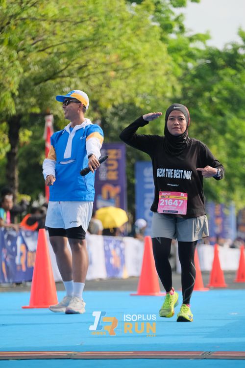 Race photo from Isoplus Run 2024 Surabaya