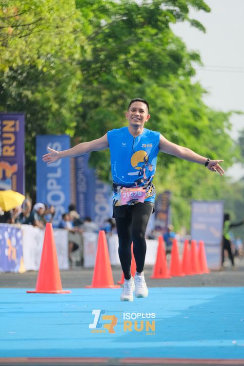 Race photo from Isoplus Run 2024 Surabaya
